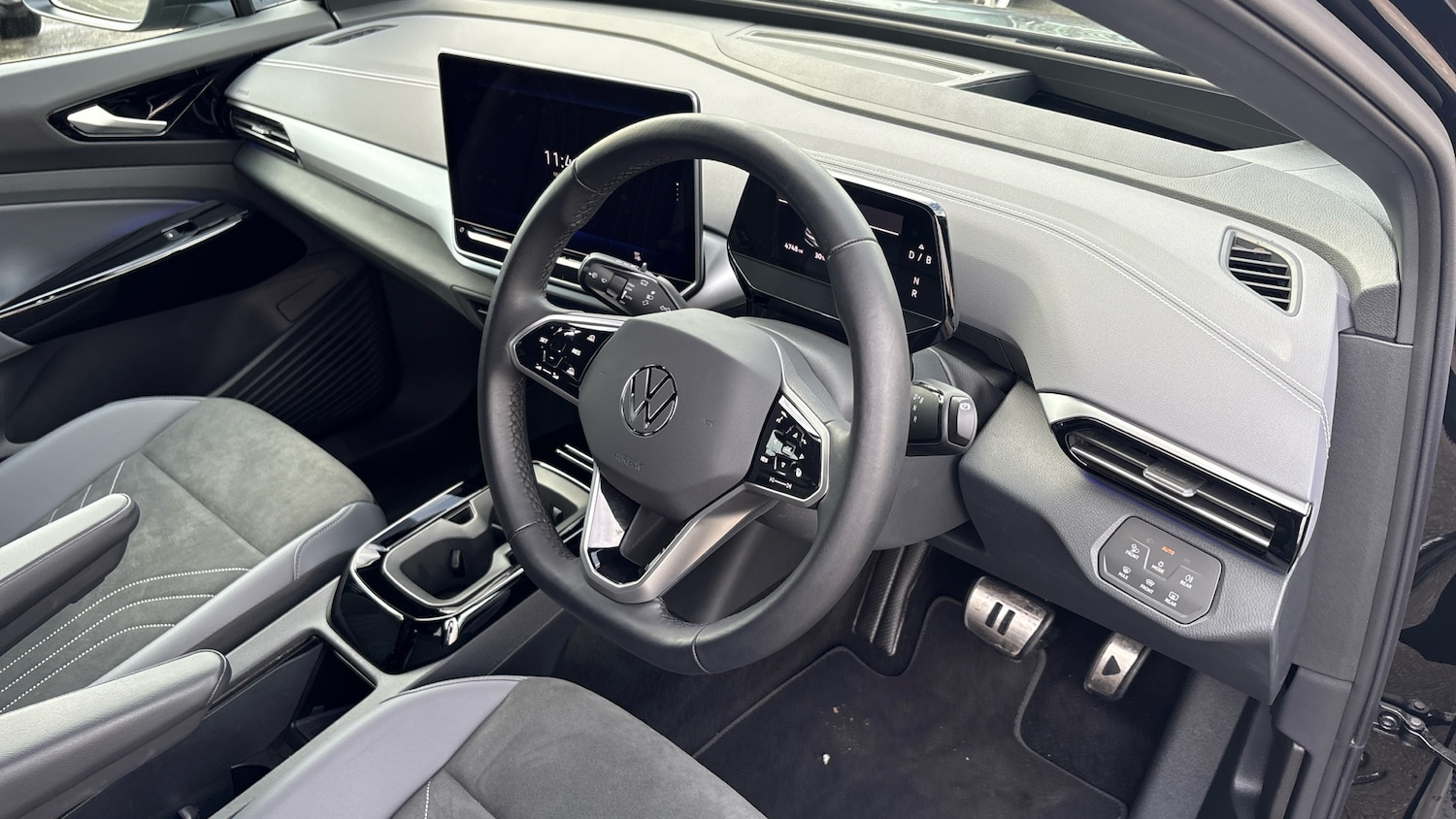 Used Volkswagen ID.4 2025 for sale - 78132157: Photo 6