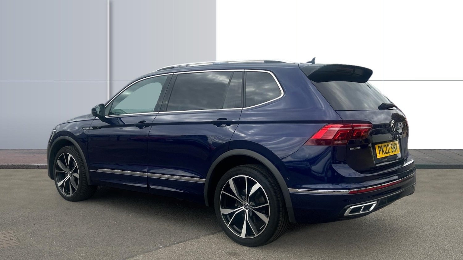 Used Volkswagen Tiguan Allspace 2022 for sale - 76526038: Photo 2