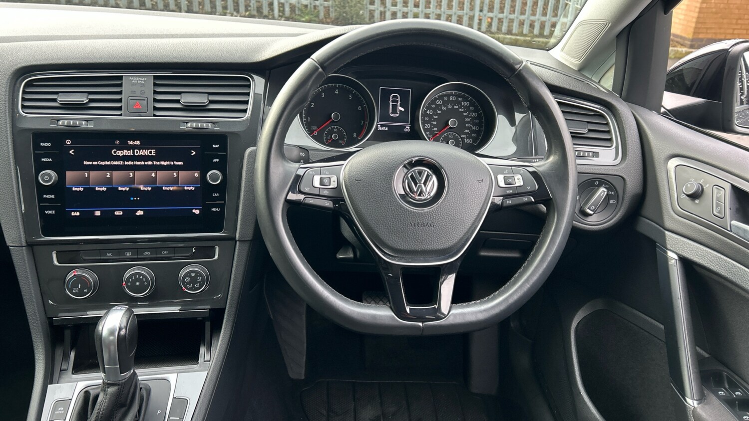 Used Volkswagen Golf 2019 for sale - 77569320: Photo 10