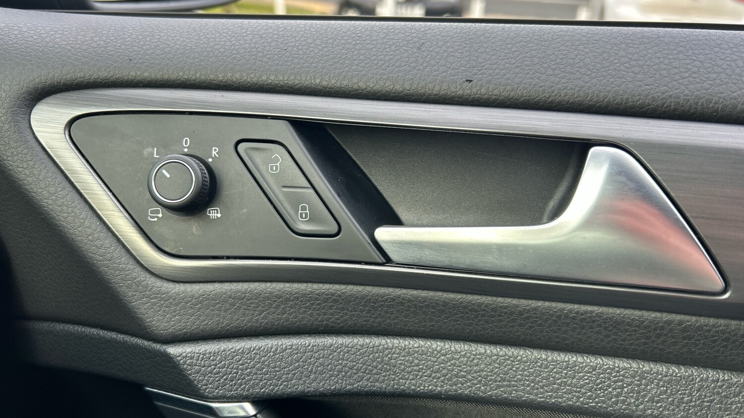 Used Volkswagen Golf 2019 for sale - 77569320: Photo 28