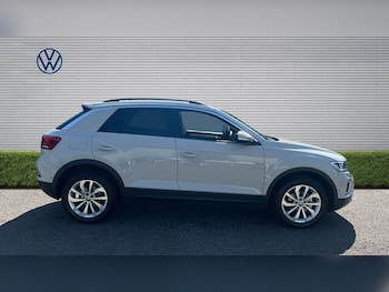 Used Volkswagen T-Roc 2025 for sale - 79140078: Photo