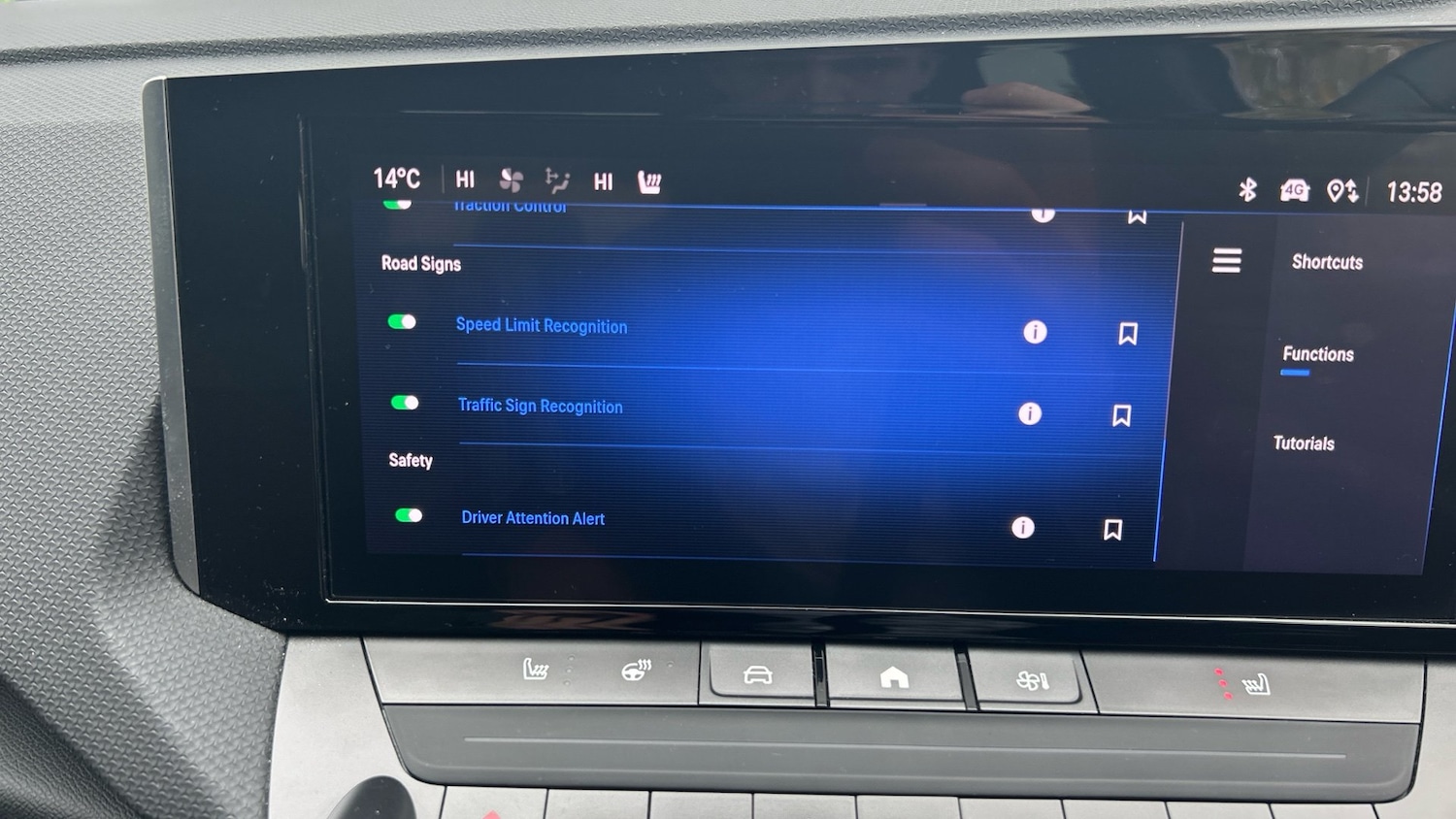 Used Vauxhall Astra 2022 for sale - 76490352: Photo 28