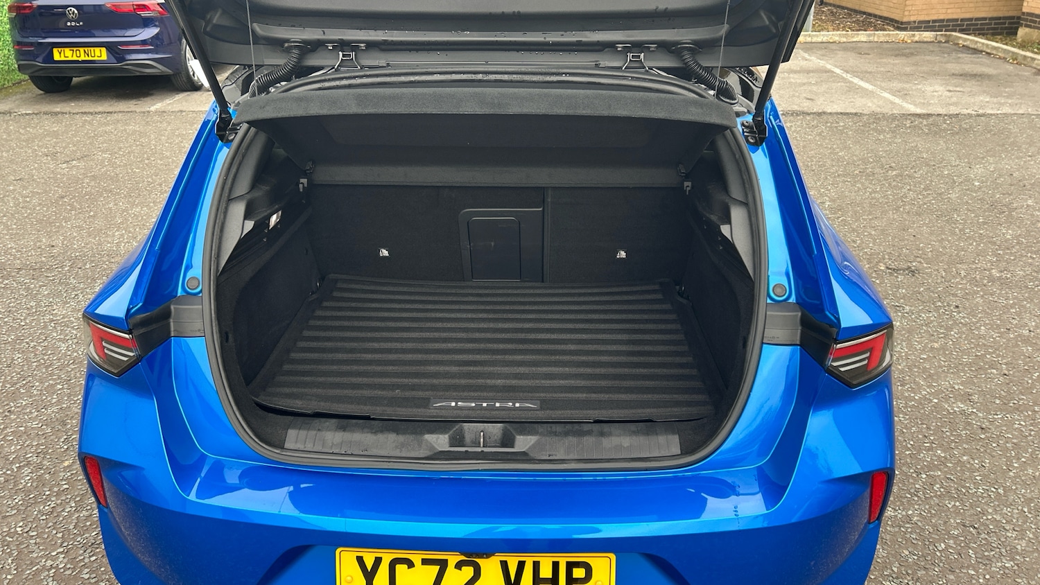 Used Vauxhall Astra 2022 for sale - 76490352: Photo 4