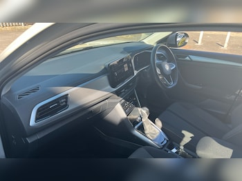 Used Volkswagen T-Roc 2024 for sale - 78064363: Photo