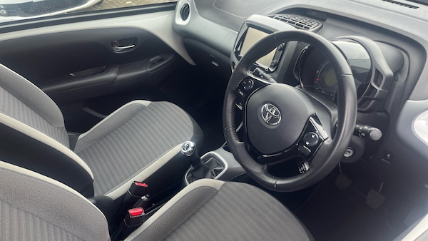 Used Toyota AYGO 2019 for sale - 76127943: Photo 6