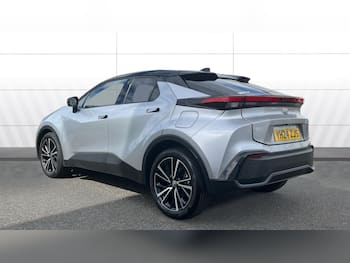 Used Toyota C-HR 2024 for sale - 79864974: Photo