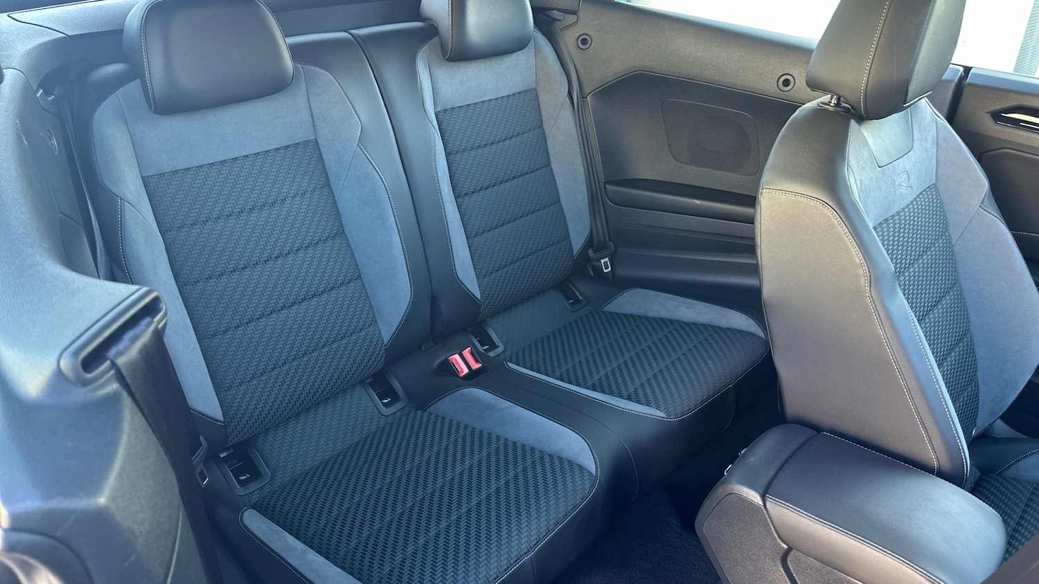 Used Volkswagen T-Roc 2023 for sale - 76761916: Photo 16