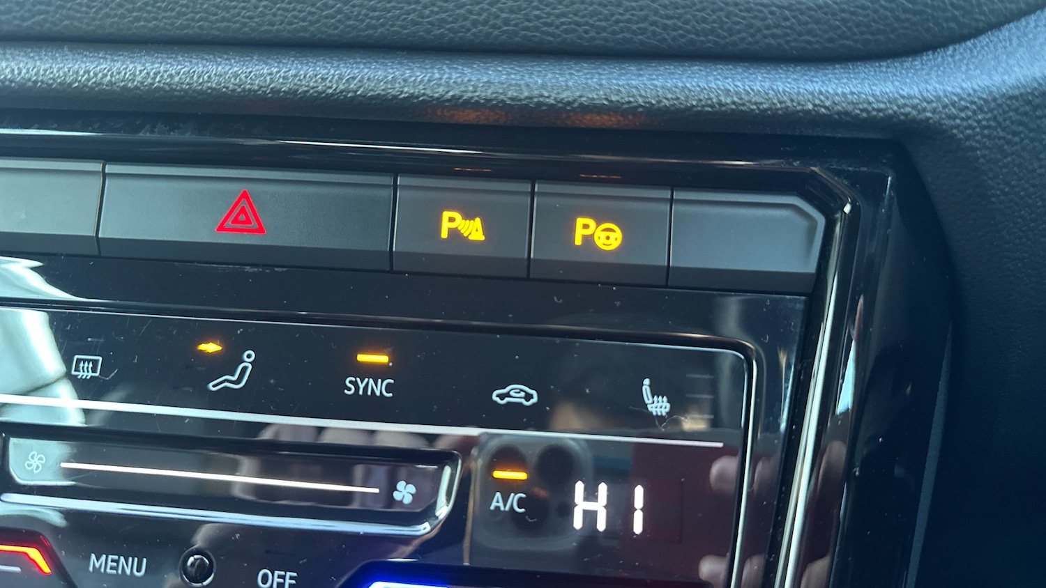 Used Volkswagen T-Roc 2023 for sale - 76761916: Photo 22