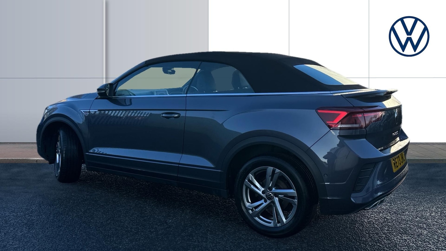 Used Volkswagen T-Roc 2023 for sale - 76761916: Photo 3