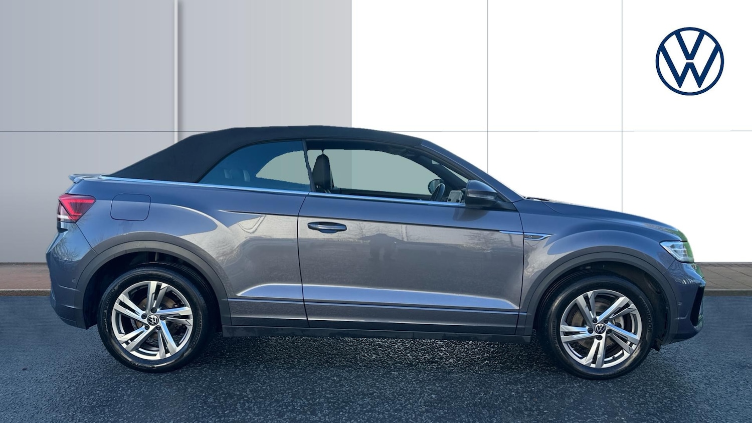 Used Volkswagen T-Roc 2023 for sale - 76761916: Photo 4