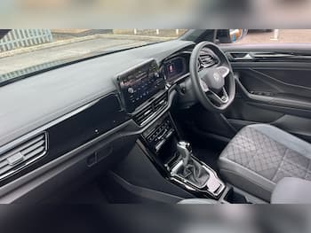 Used Volkswagen T-Roc 2024 for sale - 79864971: Photo