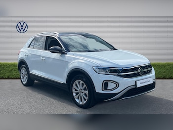 Used Volkswagen T-Roc 2022 for sale - 79124307: Photo