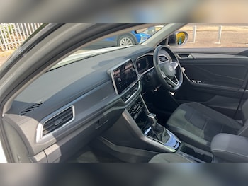 Used Volkswagen T-Roc 2022 for sale - 79124307: Photo