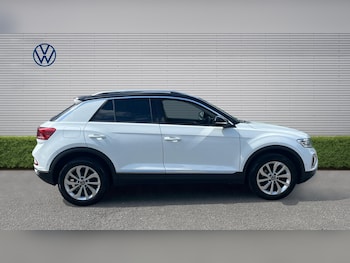 Used Volkswagen T-Roc 2022 for sale - 79124307: Photo
