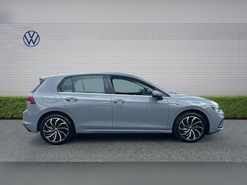 Used Volkswagen Golf 2023 for sale - 78640437: Photo