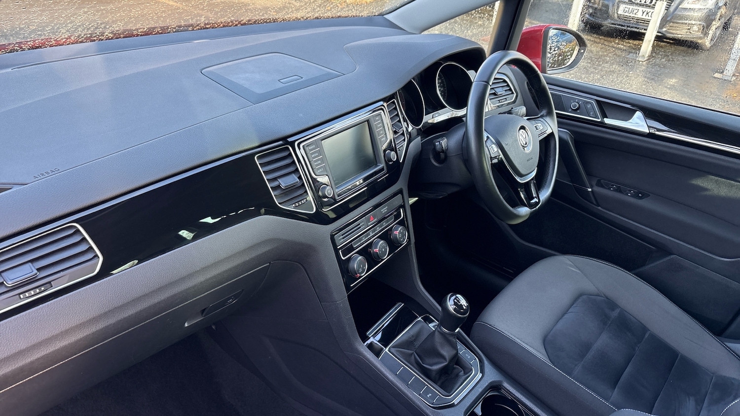 Used Volkswagen Golf SV 2015 for sale - 76918141: Photo 2