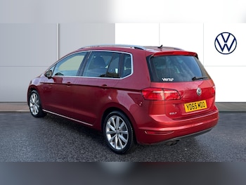 Used Volkswagen Golf SV 2015 for sale - 76918141: Photo