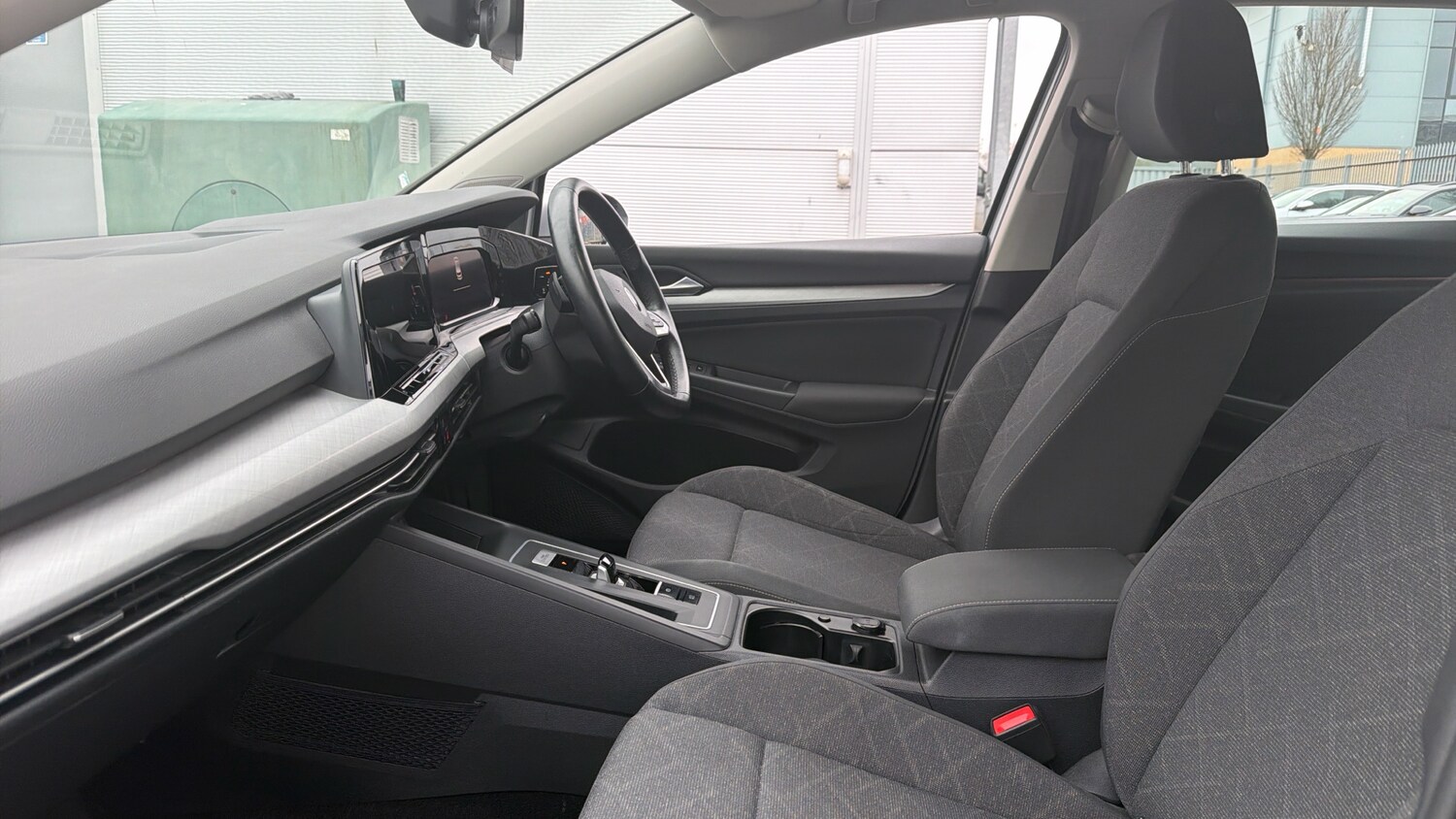Used Volkswagen Golf 2020 for sale - 77508336: Photo 2