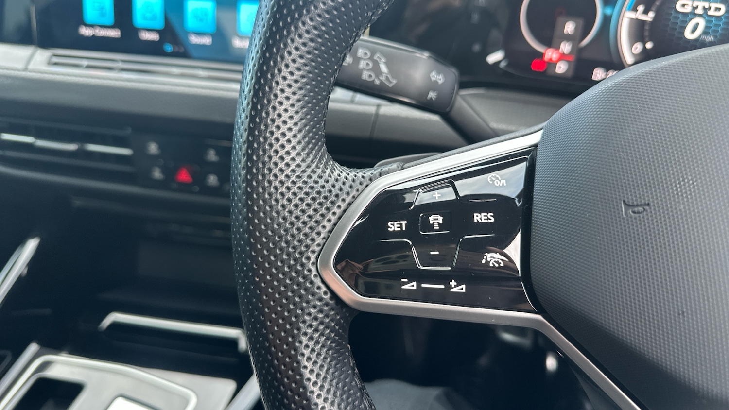 Used Volkswagen Golf 2023 for sale - 77640498: Photo 17