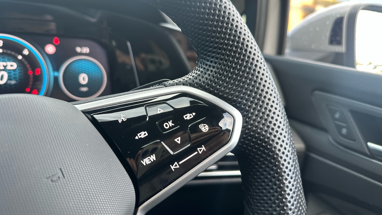 Used Volkswagen Golf 2023 for sale - 77640498: Photo 18