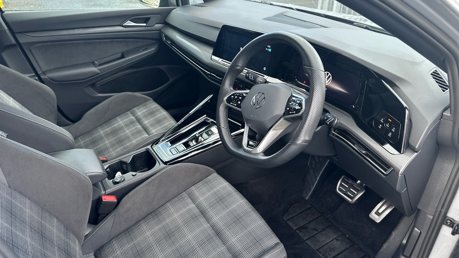 Used Volkswagen Golf 2023 for sale - 77640498: Photo 6