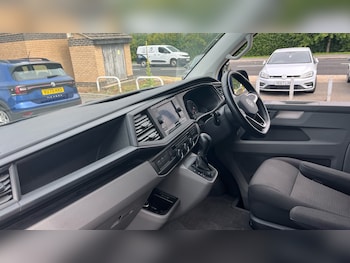 Used Volkswagen Transporter 2024 for sale - 75511092: Photo