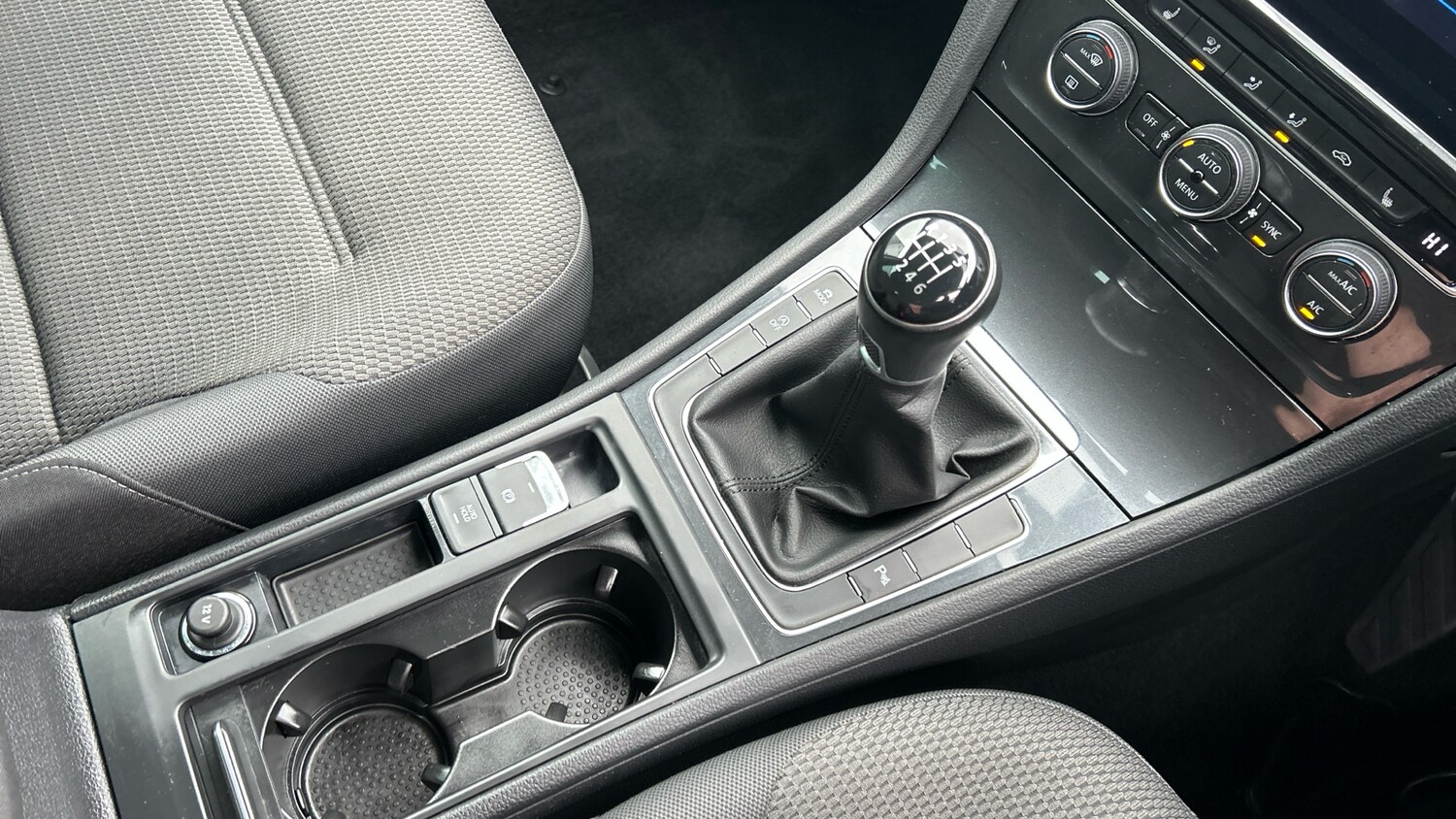 Used Volkswagen Golf 2020 for sale - 77556704: Photo 14