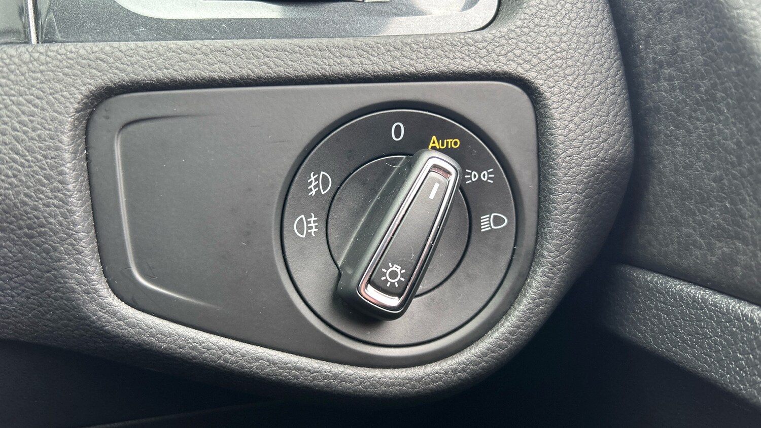 Used Volkswagen Golf 2020 for sale - 77556704: Photo 21