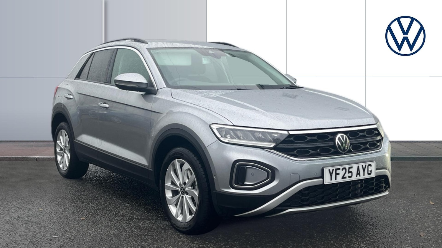 Used Volkswagen T-Roc 2025 for sale - 76859050: Photo 1