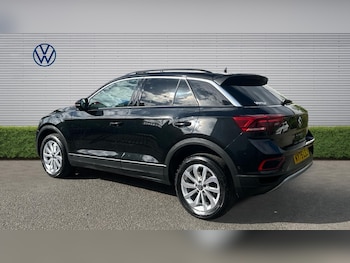 Used Volkswagen T-Roc 2025 for sale - 78542299: Photo