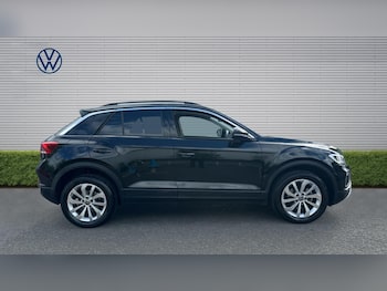 Used Volkswagen T-Roc 2025 for sale - 78542299: Photo