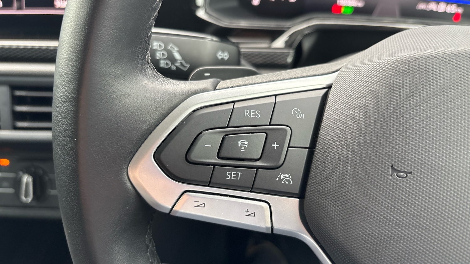 Used Volkswagen Polo 2024 for sale - 77323808: Photo 42