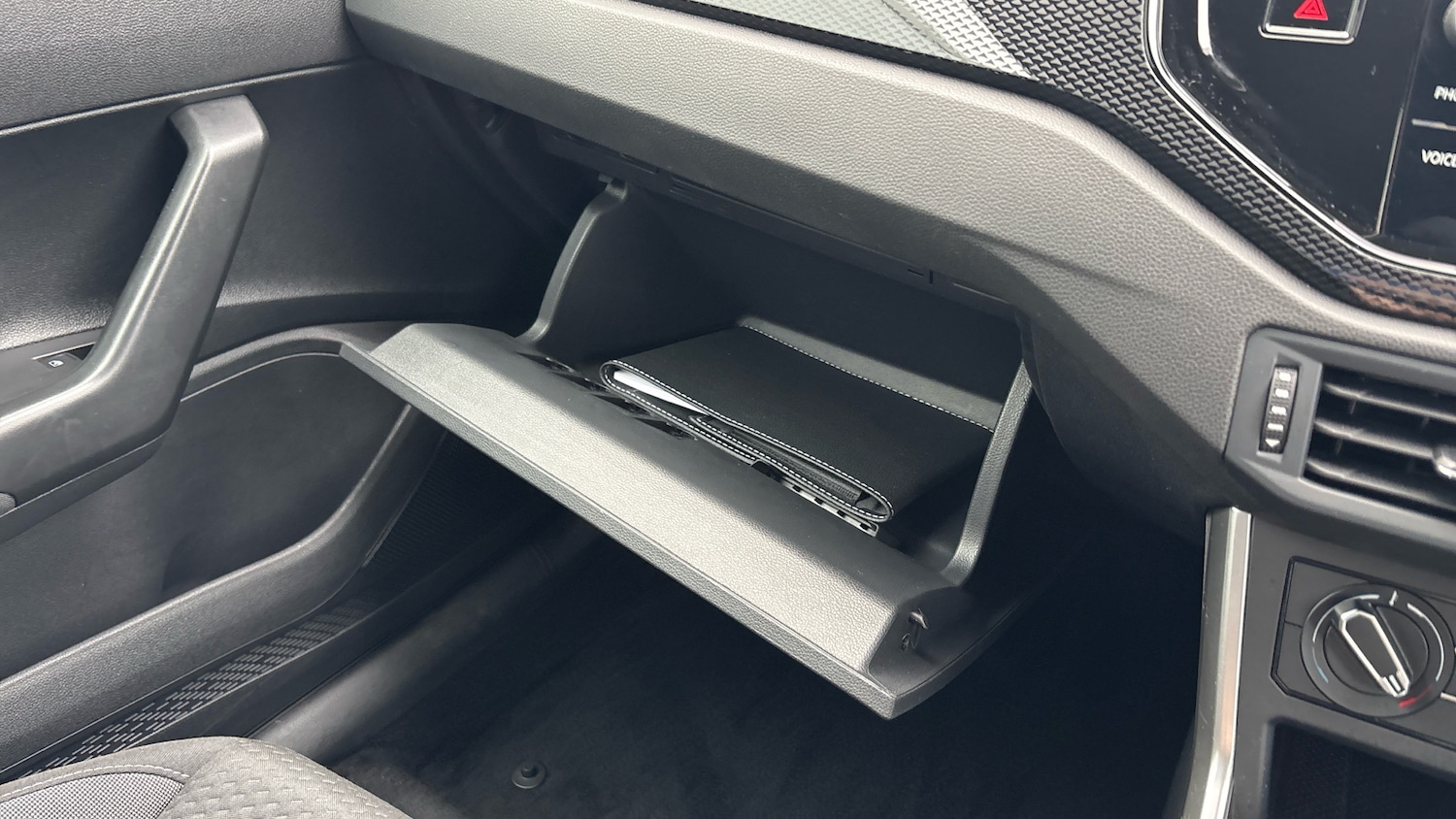 Used Volkswagen Polo 2024 for sale - 77323808: Photo 44