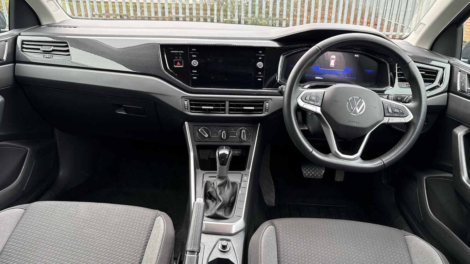 Used Volkswagen Polo 2024 for sale - 77323808: Photo 9