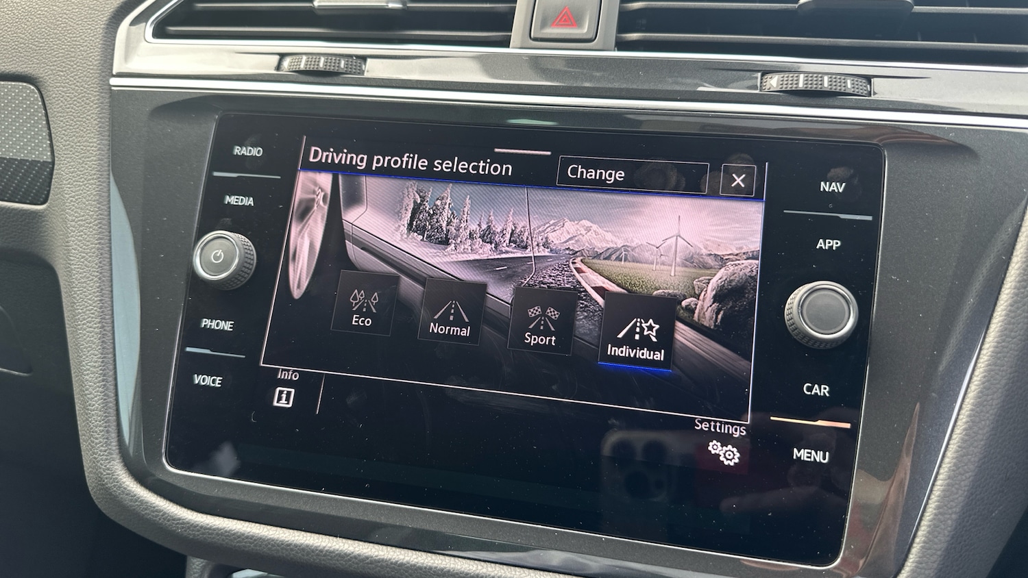 Used Volkswagen Tiguan 2022 for sale - 77679320: Photo 26