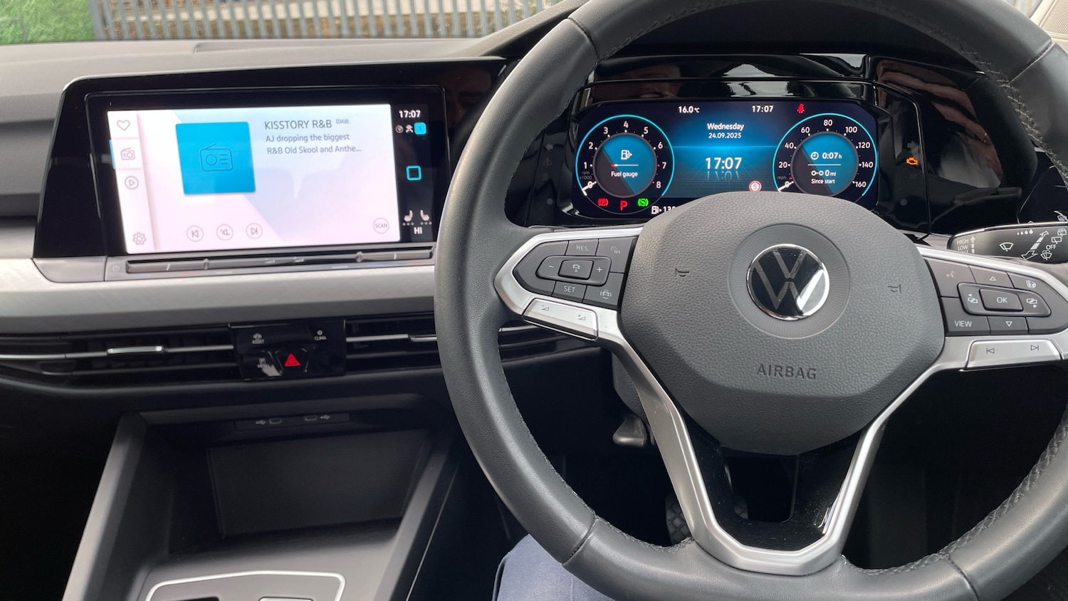Used Volkswagen Golf 2023 for sale - 76048921: Photo 10