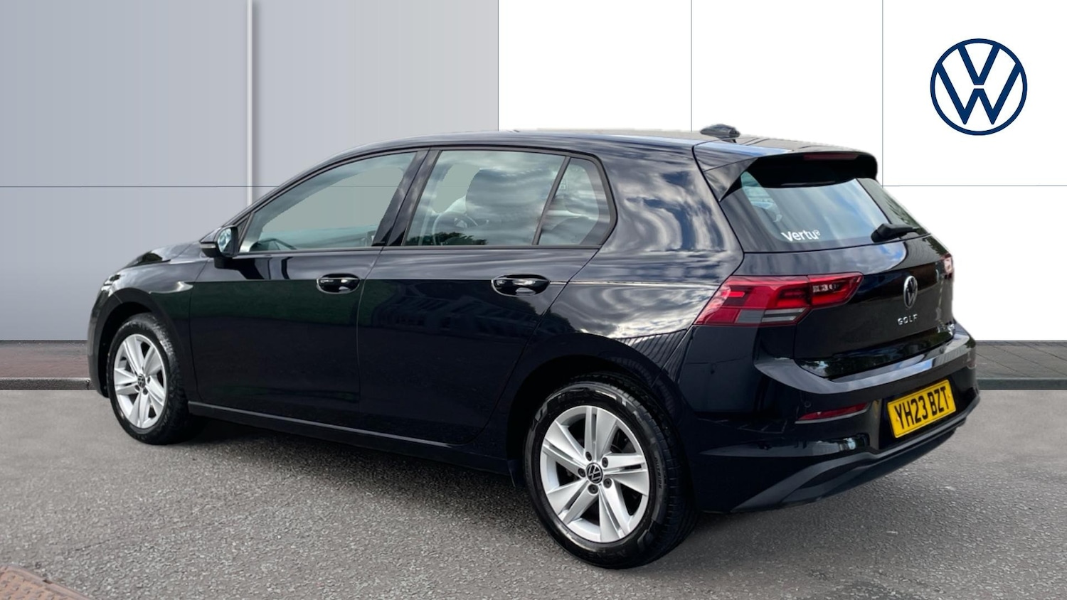 Used Volkswagen Golf 2023 for sale - 76048921: Photo 3