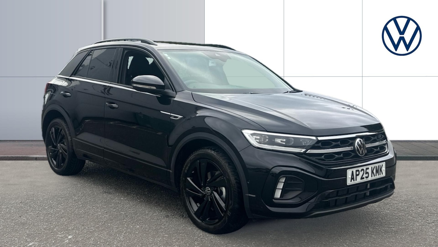 Used Volkswagen T-Roc 2025 for sale - 76252267: Photo 1