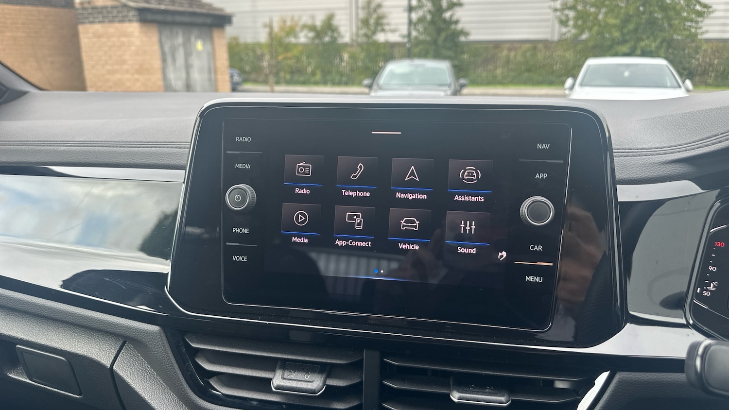 Used Volkswagen T-Roc 2025 for sale - 76252267: Photo 12