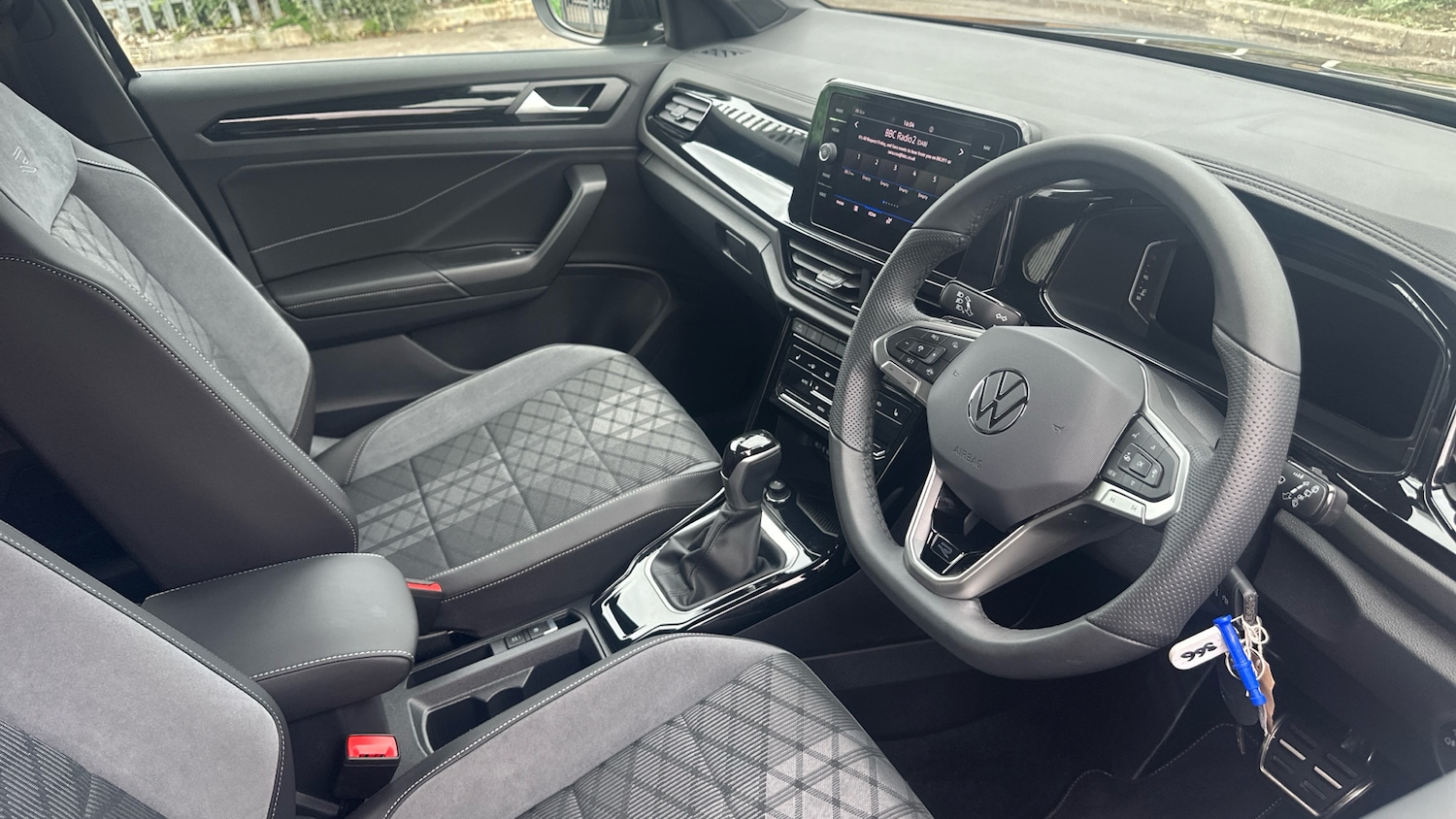 Used Volkswagen T-Roc 2025 for sale - 76252267: Photo 6