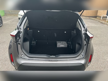 Used Toyota Yaris Cross 2023 for sale - 79329864: Photo