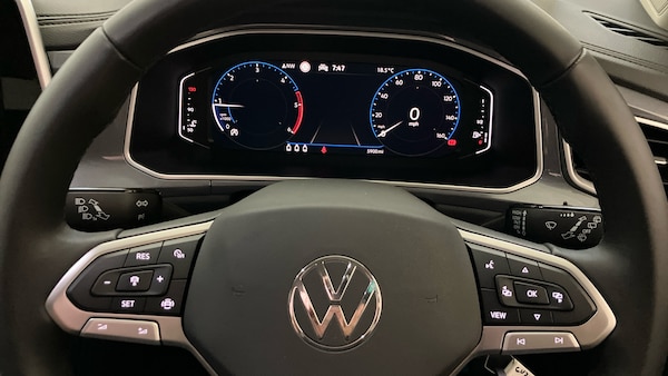 Used Volkswagen T-Roc 2024 for sale - 76183133: Photo 10