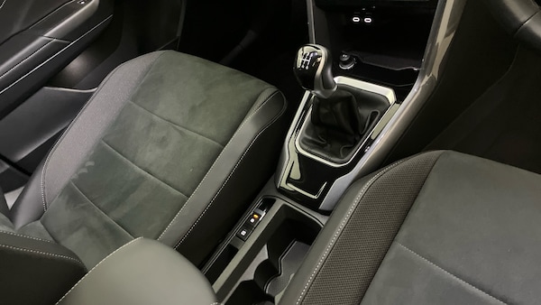 Used Volkswagen T-Roc 2024 for sale - 76183133: Photo 14