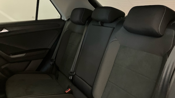Used Volkswagen T-Roc 2024 for sale - 76183133: Photo 16