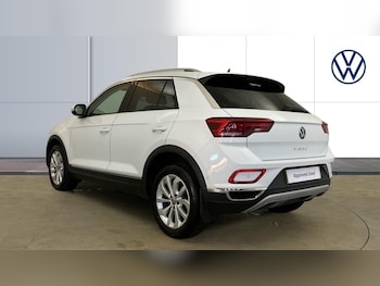 Used Volkswagen T-Roc 2024 for sale - 76183133: Photo 3