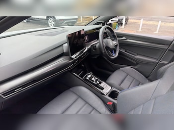 Used Volkswagen Golf 2025 for sale - 78639766: Photo