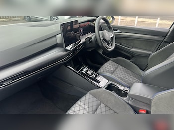 Used Volkswagen Golf 2025 for sale - 78564884: Photo
