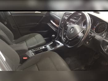 Used Volkswagen Golf 2019 for sale - 79637664: Photo