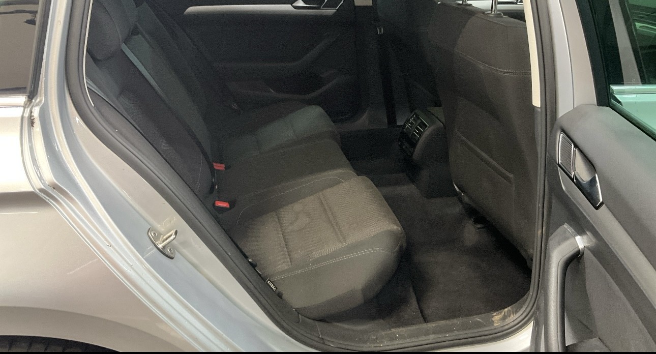 Used Volkswagen Passat 2017 for sale - 76945596: Photo 9