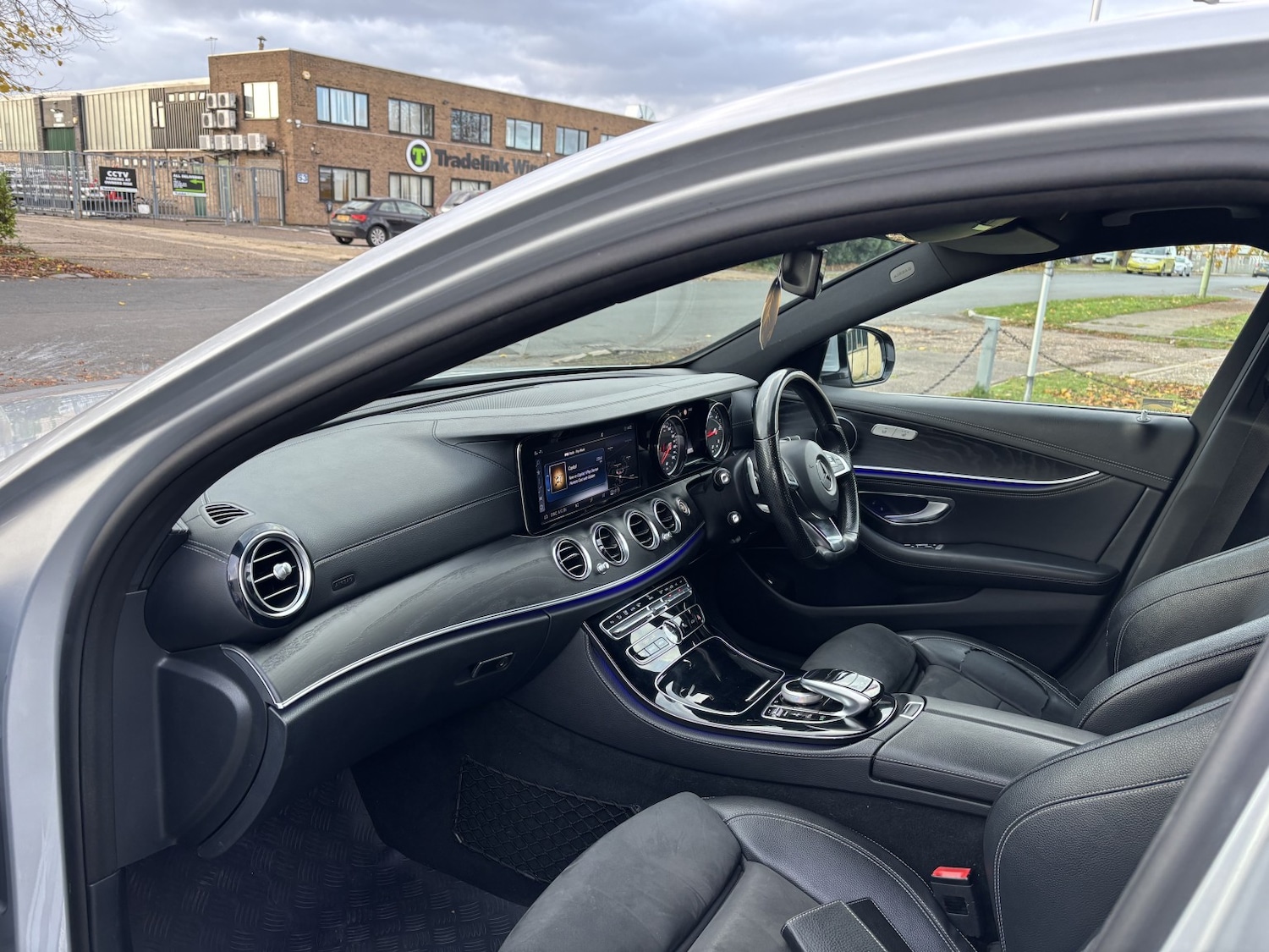 Used Mercedes-Benz E Class 2017 for sale - 76397077: Photo 4